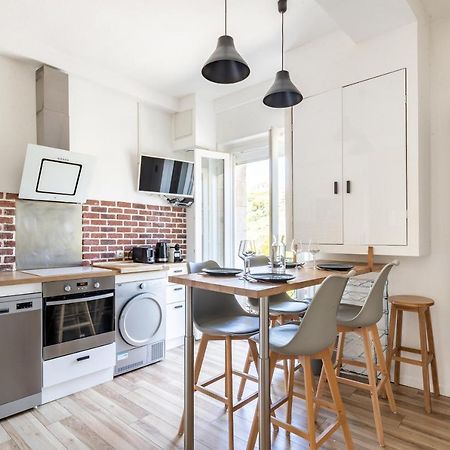 Superbe Appartement Dans Le Centre Historique Poitiers Luaran gambar