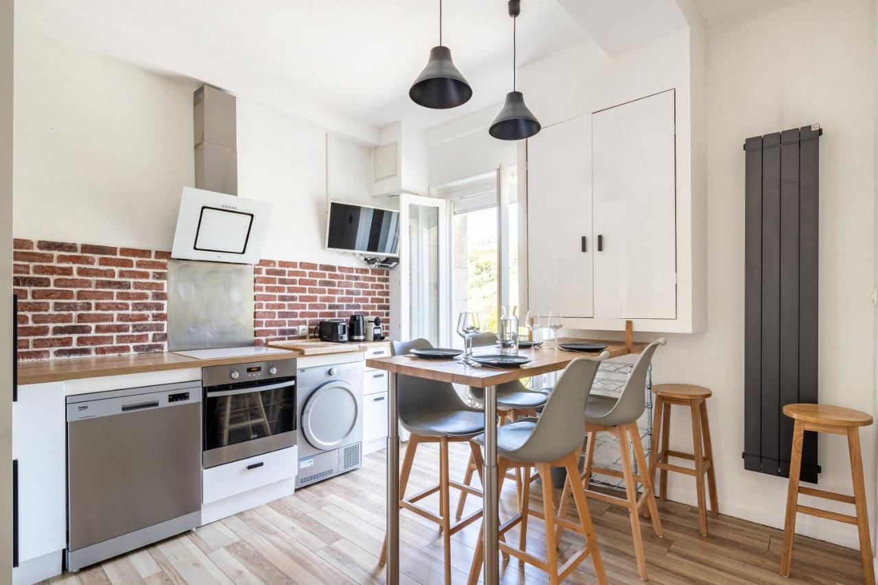 Superbe Appartement Dans Le Centre Historique Poitiers Luaran gambar